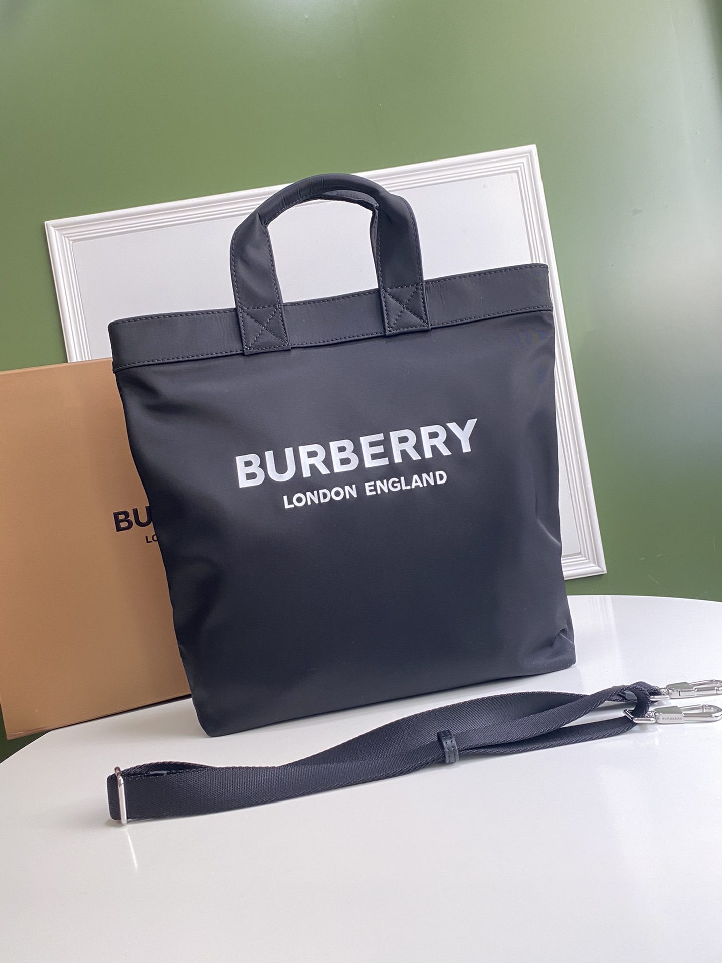 Burberry_Tote-37x8x38CM